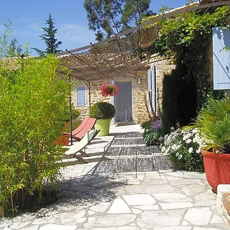 לינה וארוחת בוקר Le Grangeon